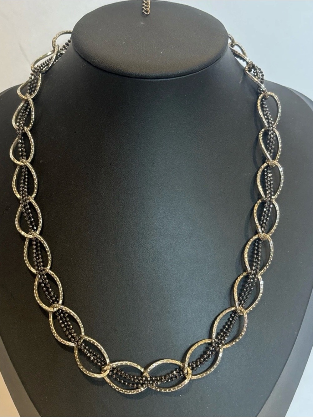 Vintage Hammered Metal‎ Link Necklace Black Faceted Bead Multi Strand 17-20”